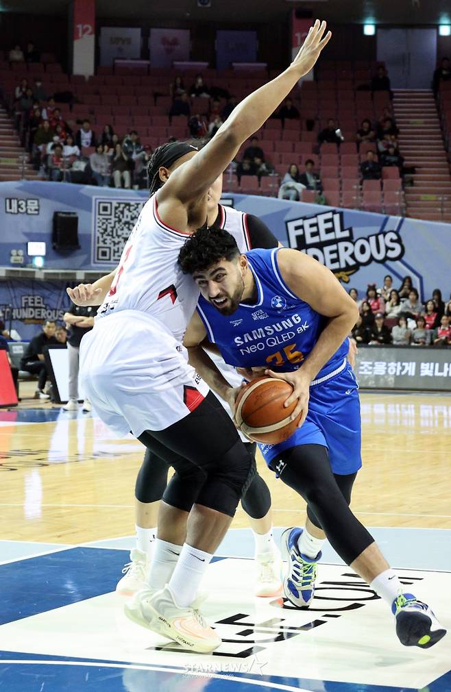 [한번에쓱] 'KBL 잘나가는 1위 정관장 잡은 삼성썬더스' 생생현장