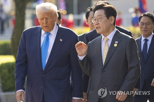 한미 정상의 대화 [대통령실 제공]