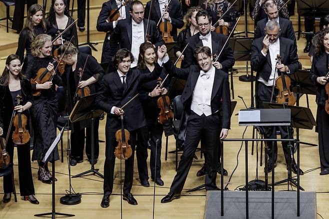 6일 서울 롯데콘서트홀에서 열린 공연 <클라우스 메켈레 & 로열 콘세르트헤바우 오케스트라>. / 사진출처. ⓒ 구본숙