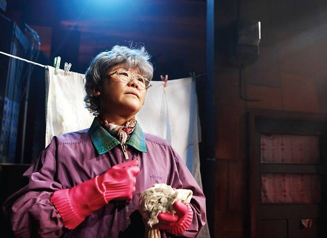 2012년 '빨래' 11차 공연에 출연했던 배우 이정은 /사진=씨에이치수박 제공