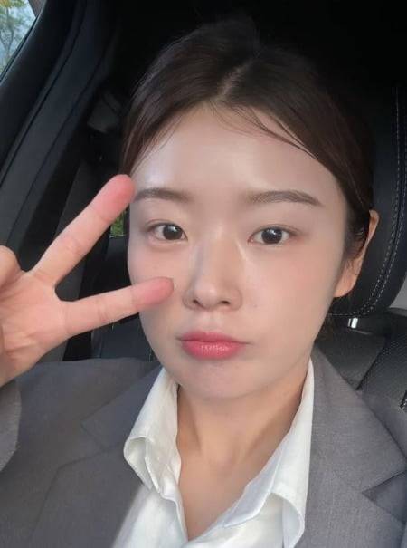 유튜브 채널 '진짜부부'로 알려진 송수연이 최근 진짜 이혼 소식을 전했다. /사진=송수연 인스타그램