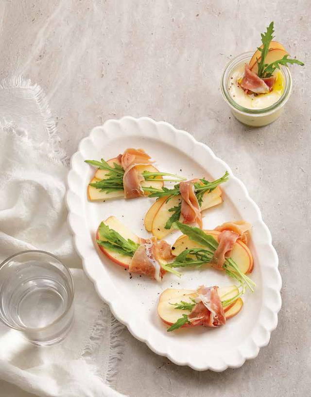 사과 프로슈토 말이