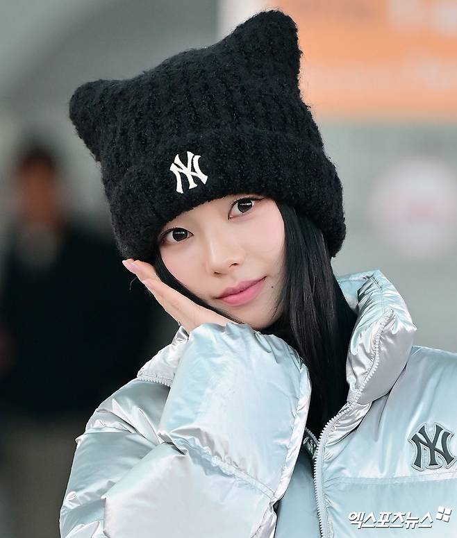 카리나가 출국하고 있다.