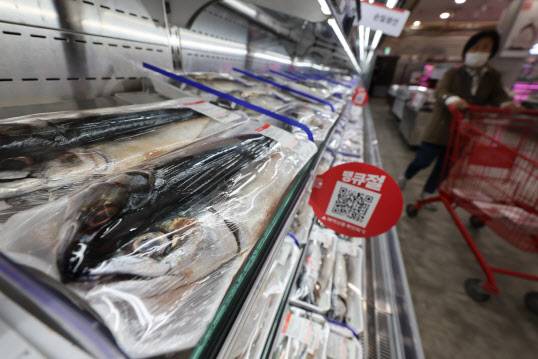 지난 4일 서울 시내의 한 대형마트에 진열된 고등어.(사진=연합뉴스)