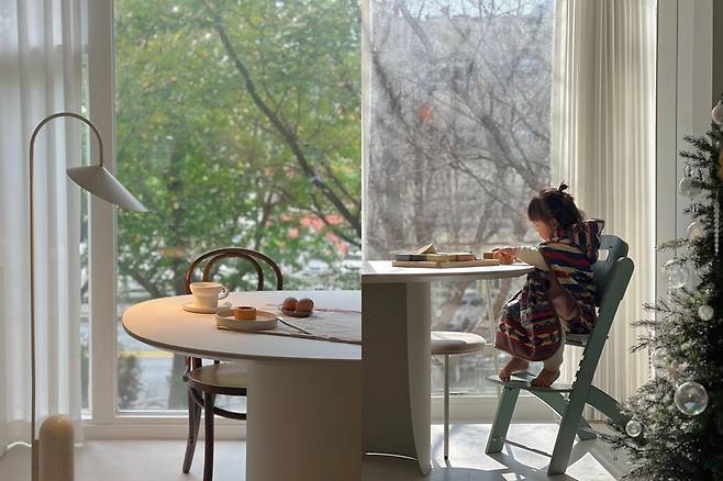 4세 딸을 둔 피아니스트 성평강씨(@meinschatz_mond)의 식탁은 ‘생활 플랫폼’으로 기능한다. 거실 한쪽 6인용 세라믹 식탁에서 가족들은 책을 읽고 음악을 들으며 하루를 나눈다.