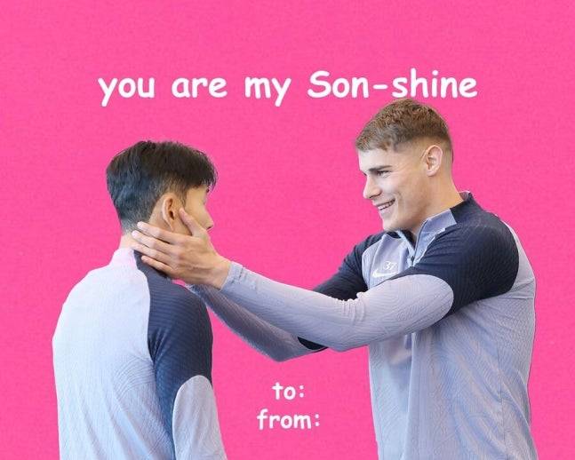 ▲ 논란으로 시작된 한 주는 결국 판 더 펜의 폭풍 질주와 손흥민의 인정 메시지로 마무리됐다. 위기 국면에서 나온 한 골이 분위기를 단숨에 바꿨고, 전 동료의 골을 진심으로 축하한 손흥민의 메시지로 더욱 의미가 큰 득점으로 남게 됐다. ⓒ 토트넘 홋스퍼