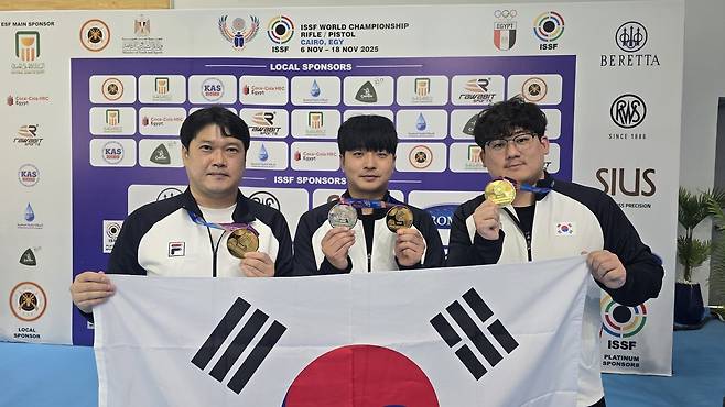 남자 권총 50ｍ에서 금메달을 획득한 한국 남자 사격 [장갑석 감독 제공. 재판매 및 DB 금지]