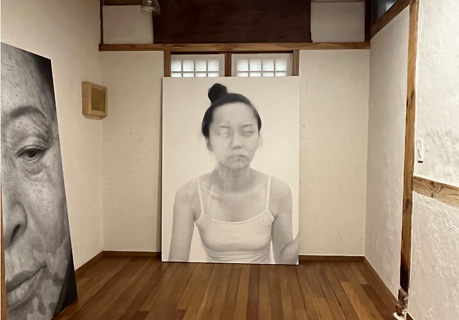 박자현 개인전 'Sacred Poetry : The Unseen' 전경. 포도나무아트스페이스 제공