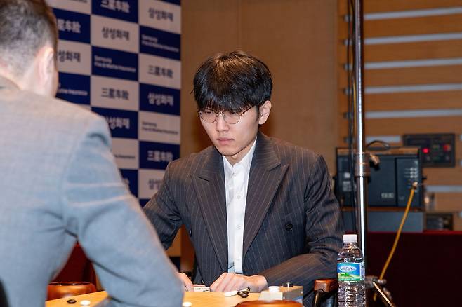 삼성화재배 16강에 진출한 신진서 9단.