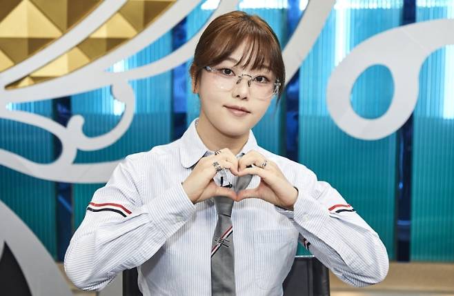 '복면가왕' 백발백중 명사수의 정체는 누구? 90년대 가요계 라이벌 등장? H.O.T.와의 특별한 인연