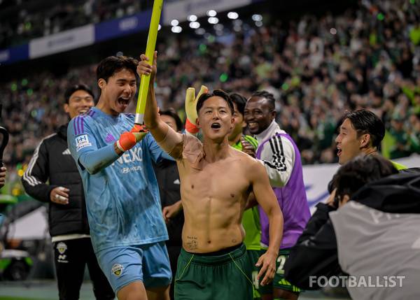 송범근, 이승우, 츄마시(왼쪽부터, 전북 현대). 서형권 기자