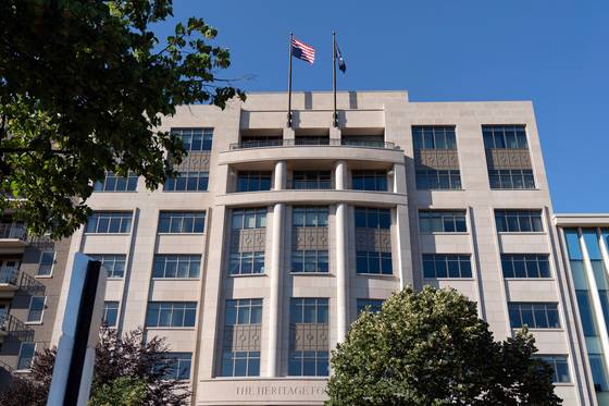 FILE -An American flag is seen upside down at the conservative Heritage Foundation in Washington, May 31, 2024. (AP Photo/Jose Luis Magana, File) FILE PHOTO  〈저작권자(c) 연합뉴스, 무단 전재-재배포, AI 학습 및 활용 금지〉
