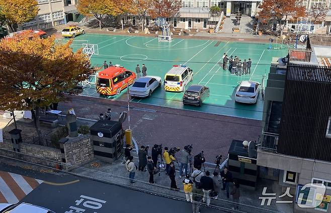10일 오전 (대구=뉴스1) 남승렬 기자 = 대구 남구에 있는 한 고등학교에 사제 폭발물을 설치했다는 신고가 접수돼 당국이 대응에 나서고 있다. 2025.11.10/뉴스1 공정식 기자
