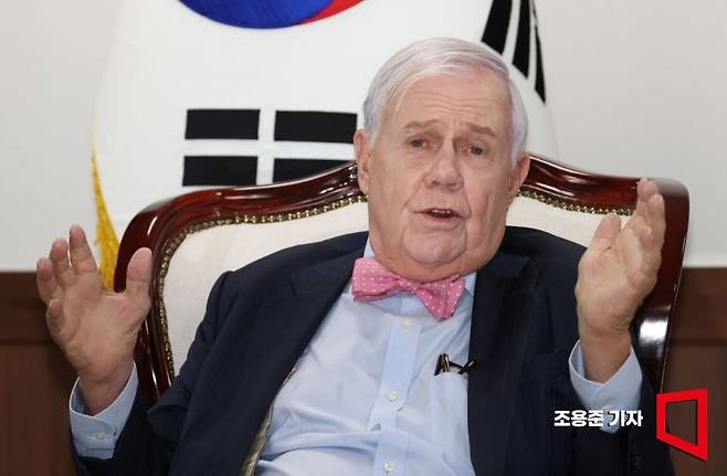 짐 로저스 로저스홀딩스 회장이 11일 서울 종로구 정부서울청사에서 김영호 통일부 장관과 회담에서 발언하고 있다. 사진=조용준 기자 jun21@