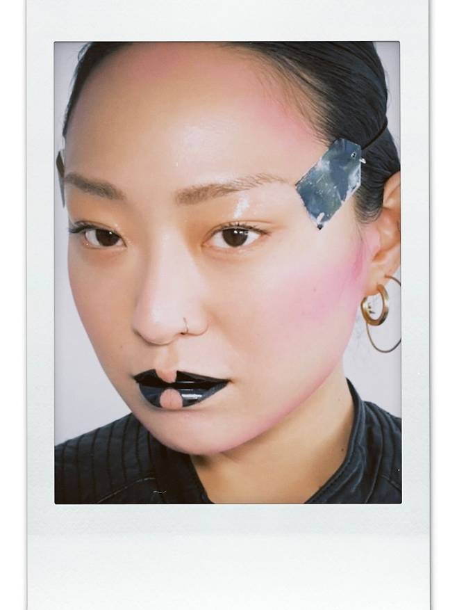 민킴 파리금손 (출처 : 인스타그램 @minkimmakeup)