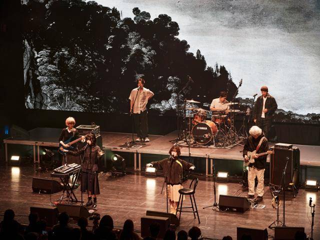 이날치는 7일 오후 서울 용산구 이촌동 노들섬 라이브하우스에서 새 정규앨범 '흥보가' 발매 기념 콘서트를 개최했다. 하이크 제공