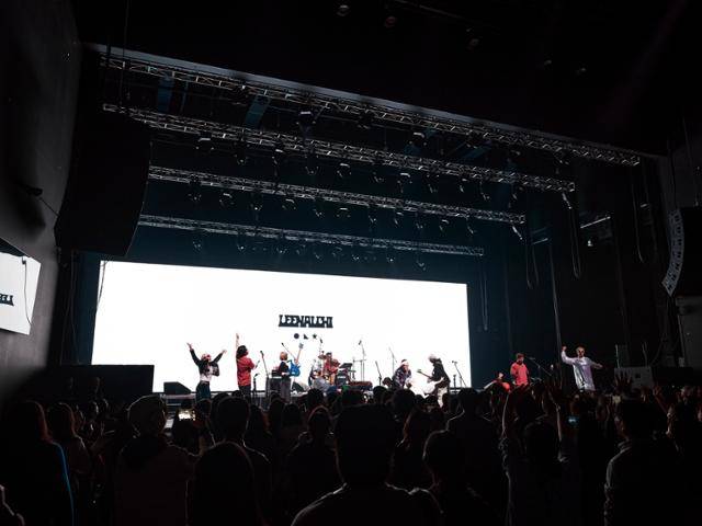 이날 콘서트는 기존 공연보다 한층 짙은 '이날치 표 음악'의 정수를 느끼게 하는 자리였다. 하이크 제공