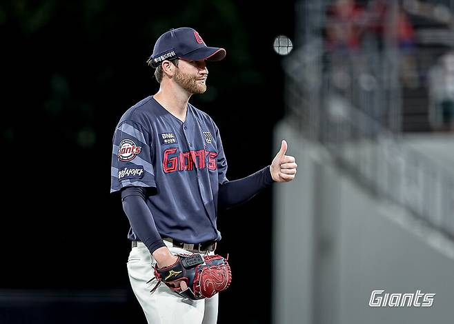 ▲ 향후 거취가 관심을 모으는 찰리 반즈 ⓒ롯데 자이언츠