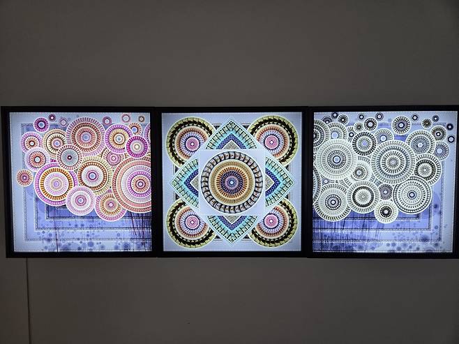 김범수 개인전 '비욘드 시네마: 감성의 재구성' (서울=연합뉴스) 박의래 기자 = 서울 진관동 사비나미술관에서 열리고 있는 김범수 개인전 '비욘드 시네마: 감성의 재구성' 전시 전경. 2025.11.10. laecorp@yna.co.kr