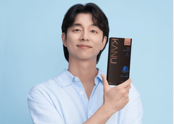 헬시플레저(Healthy Pleasure) 트렌드 확산으로 디카페인 커피 수요가 급증하는 가운데, 국내 스틱커피 1위 기업 동서식품이 디카페인 시장에서도 400억 원 매출 돌파를 눈앞에 두고 있다. ( 동서식품 카누 바리스타의 모델 공유). /사진=동서식품