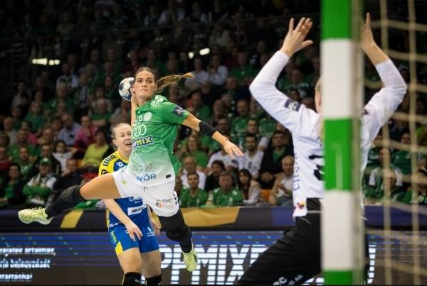 사진 2025/26 시즌 EHF 여자 핸드볼 챔피언스리그 교리 아우디와 스토르하마르의 경기 모습, 사진 출처=교리 아우디