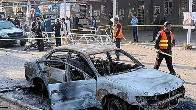 파키스탄 폭탄 테러 현장. 연합뉴스