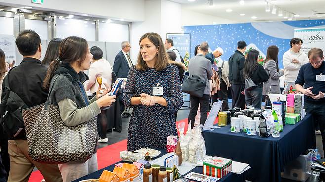 지난 10일 서울 강남구 코엑스 라이브플라자에서 열린&nbsp;‘푸드 익스피리언스 2025’&nbsp;전시 공간.&nbsp;주한프랑스대사관 제공