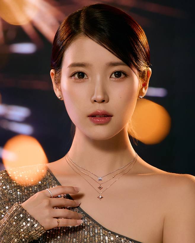 아이유. 사진|제이에스티나