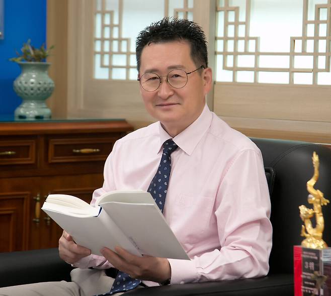 ▲ 김의호 부평공고 교장 /사진제공=부평공고