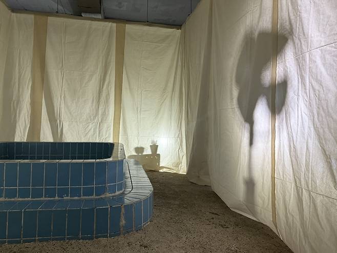 ▲ 최민경 작가가 경북 의성군 안계미술관에서 열린 '빈집 일기' 전시에 선보인 설치작품. 안계미술관