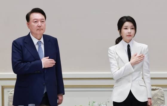 윤석열 전 대통령과 김건희 씨. 〈사진=연합뉴스〉