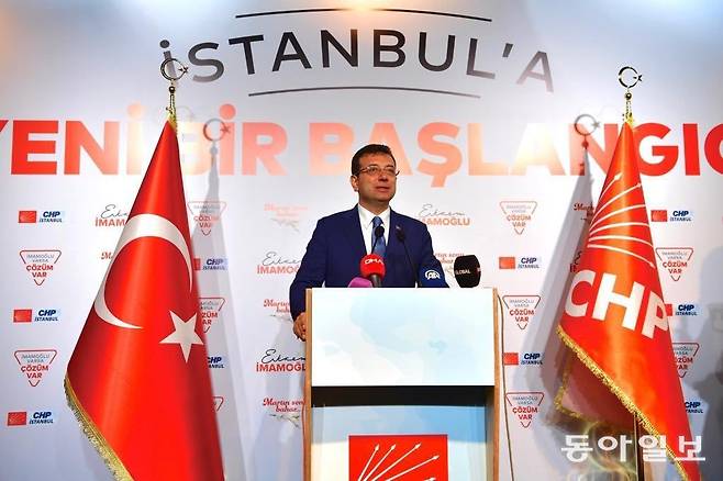 에크렘 이마모을루 전 이스탄불 시장이 2019년 시장직에 출마할 당시 모습. 출처 본인 X 계정