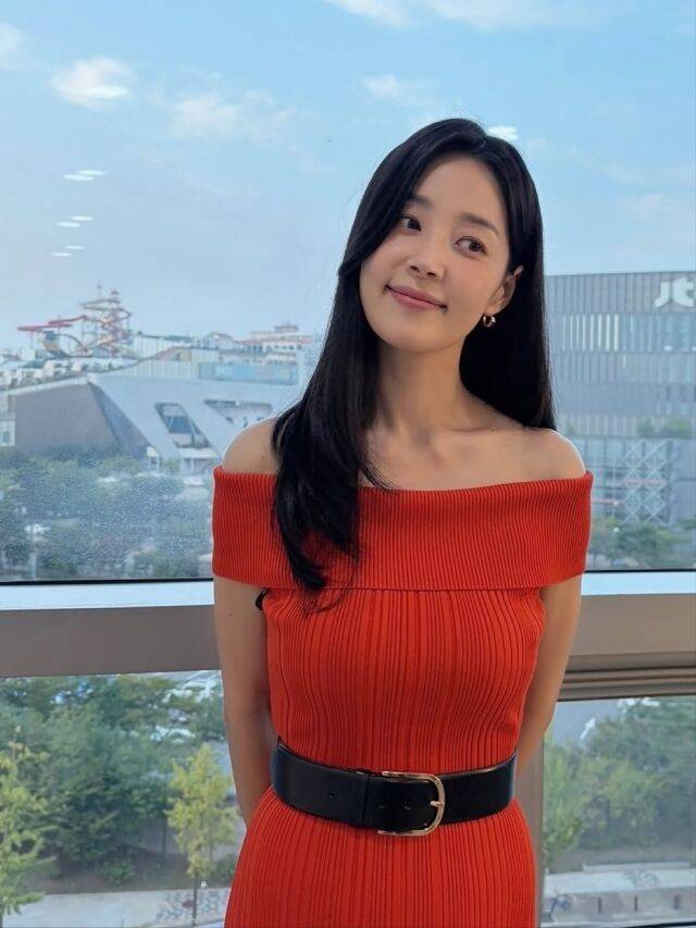 배우 한지혜가 완벽한 비율을 뽐냈다. / 한지혜 인스타그램