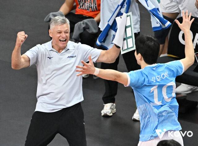 대한항공 헤난 달 조토 감독./KOVO