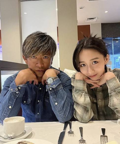 왼쪽부터 기무라 타쿠야, 기무라 코코미/소셜 계정 캡처