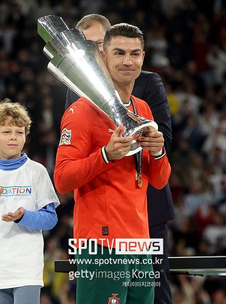 ▲ 포르투갈의 공격수 크리스티아누 호날두가 2026년 월드컵을 끝으로 대표팀 커리어를 마무리하겠다고 공식적으로 밝혔다.