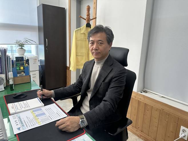 전남 신안군청 권현오(58) 행정지원과장.