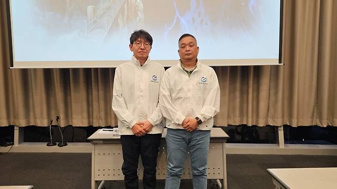 - 백창흠 라그나로크 온라인 프로젝트 1.5 총괄 PD, 김용남 개발 PD (사진= 김영찬)