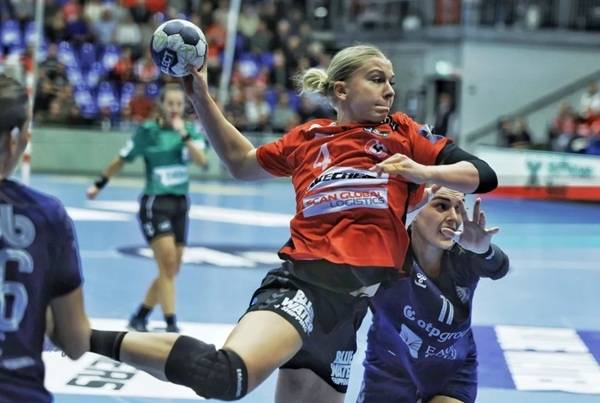 사진 2025/26 EHF 여자핸드볼 챔피언스리그 에스비에르와 부두치노스트의 경기 모습, 사진 출처=유럽핸드볼연맹