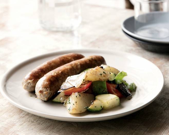 랑빠스81은 매장에서 직접 숙성한 소시지와 샤퀴테리를 판매한다. /사진=다이어리알