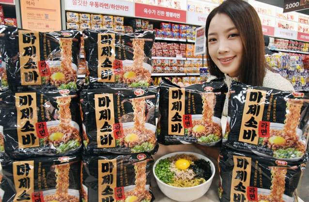 홈플러스, 하림과 손잡고 ‘마제소바 라면’ 마트 단독 출시. (제공=홈플러스)