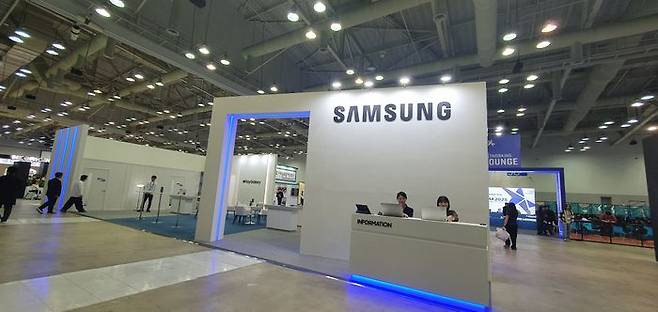 14일 오전 부산 벡스코에서 열린 국내 최대 게임전시회 '지스타 2025' 현장. 제2전시관 B2B관 내 삼성전자 부스 전경.ⓒ데일리안 이주은 기자