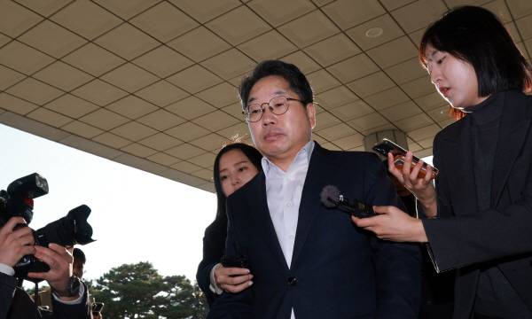 ▲노만석 전 검찰총장 직무대행이 지난 12일 서울 서초구 대검찰청으로 출근하고 있는 모습. ⓒ연합뉴스