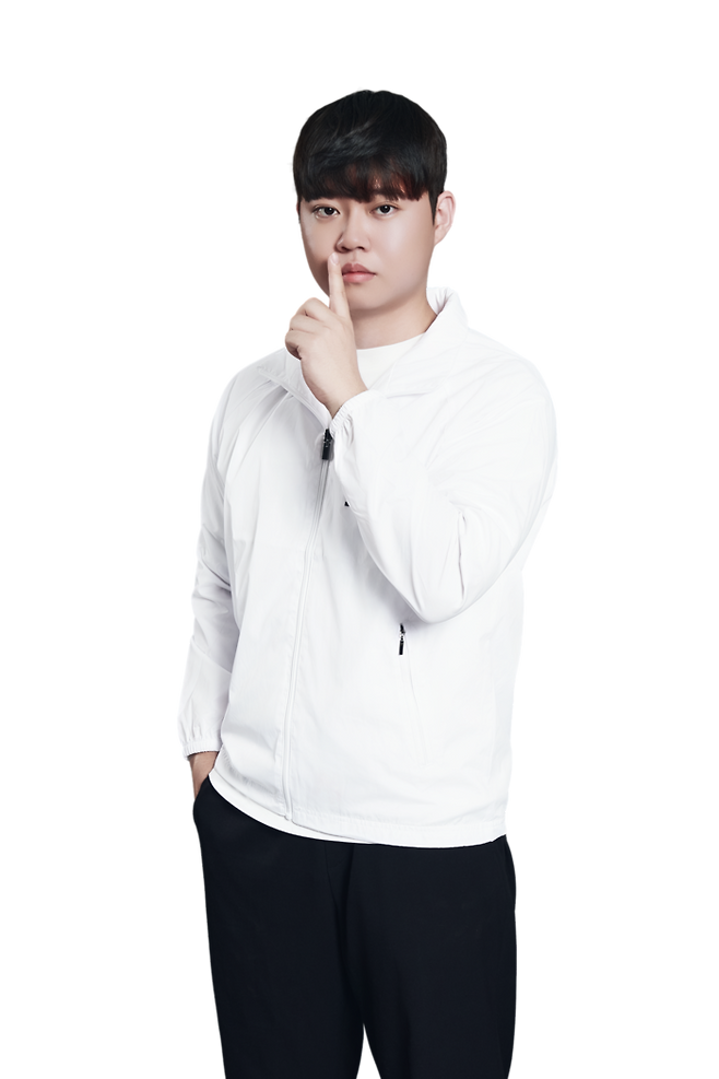 박찬화가 15일 서울 마포구 상암SOOP콜로세움에서 열린 2025 FSL 서머 결승전에서 T1 ‘오펠’ 강준호를 3-0으로 제압했다. 사진 | 넥슨