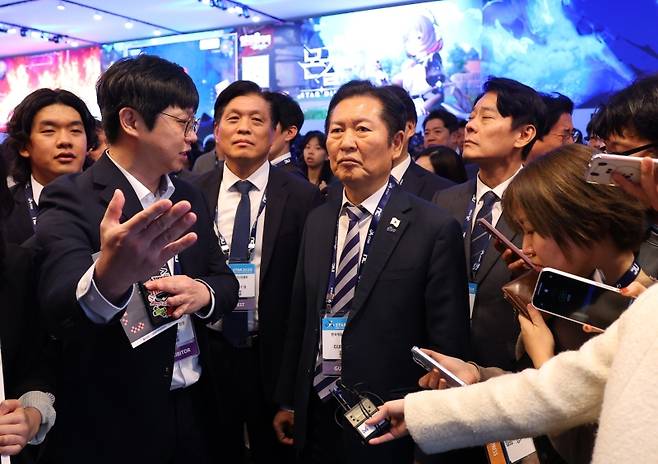 ▲지스타2025 찾은 정청래[연합뉴스]