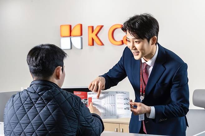 중고차 구매 비용은 소득공제 대상에 포함된다. 구매가 10%, 최대 300만원까지 공제 가능하다. (케이카 제공)