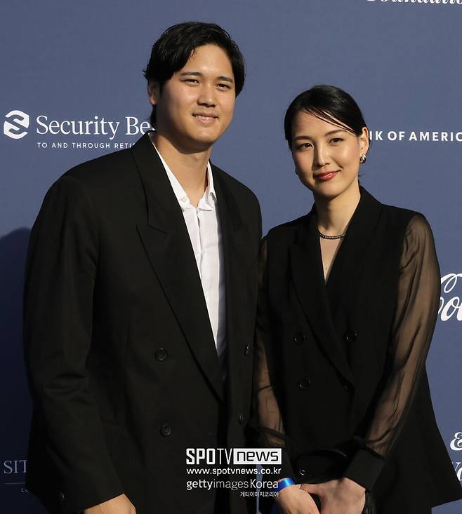 ▲ 평소 검소한 이미지로 대중의 호평을 모으고 있는 오타니와 오타니의 아내