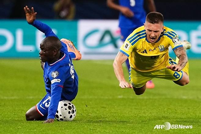 운골로 캉테(왼쪽)의 경기 모습. /AFPBBNews=뉴스1