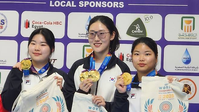 25ｍ 권총 단체전 금메달을 합작한 오예진, 양지인, 남다정(왼쪽부터) [대한사격연맹 제공. 재판매 및 DB 금지]