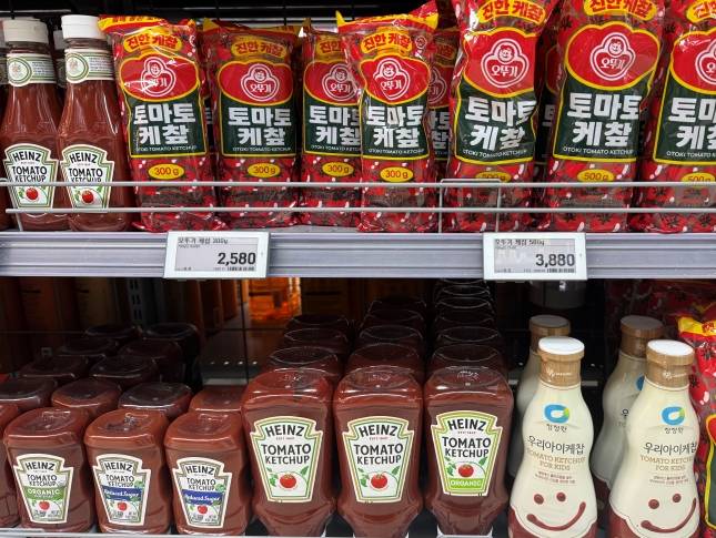 케첩 매대./사진=윤서영 기자 sy@